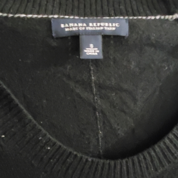 Banana Republic Sweater - Picture 6 of 8